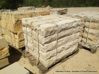 Sandstein Blockstufen Bossiert, Treppenstufen