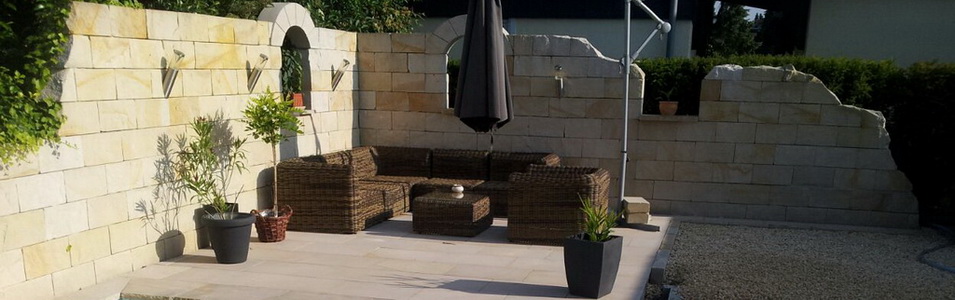 Sandstein Bruchsteine, Mauersteine, Blockstufen, Randsteine, Mauerabdeckung, Verblender, Pflastersteine, Natursteine, Sandsteinplatten, getrommelt