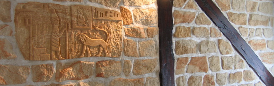 Sandstein Bruchsteine, Mauersteine, Blockstufen, Randsteine, Mauerabdeckung, Verblender, Pflastersteine, Natursteine, Sandsteinplatten, getrommelt Bruchsteinverkleidung, Sandsteinpflaster, Sandsteinmauersteine, Steinverblender, Verblendmauerwerk